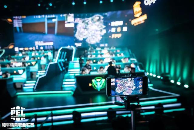 陷入伤病循 陷入伤病循